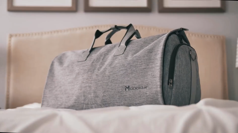 Elegant travel duffel bag
